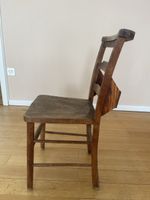 2 Kirchenstühle aus Holz mit Ablage gebraucht