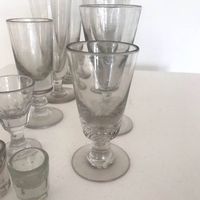 Lot de 7 verres à Absinthe et 3 divers