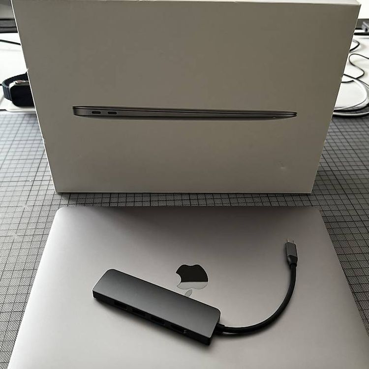 Notebook: Apple Macbook Air 13" 2018, 8GB, 512GB HD, i5, Retina  – Usato da Erlinsbach venduto da Nasobert