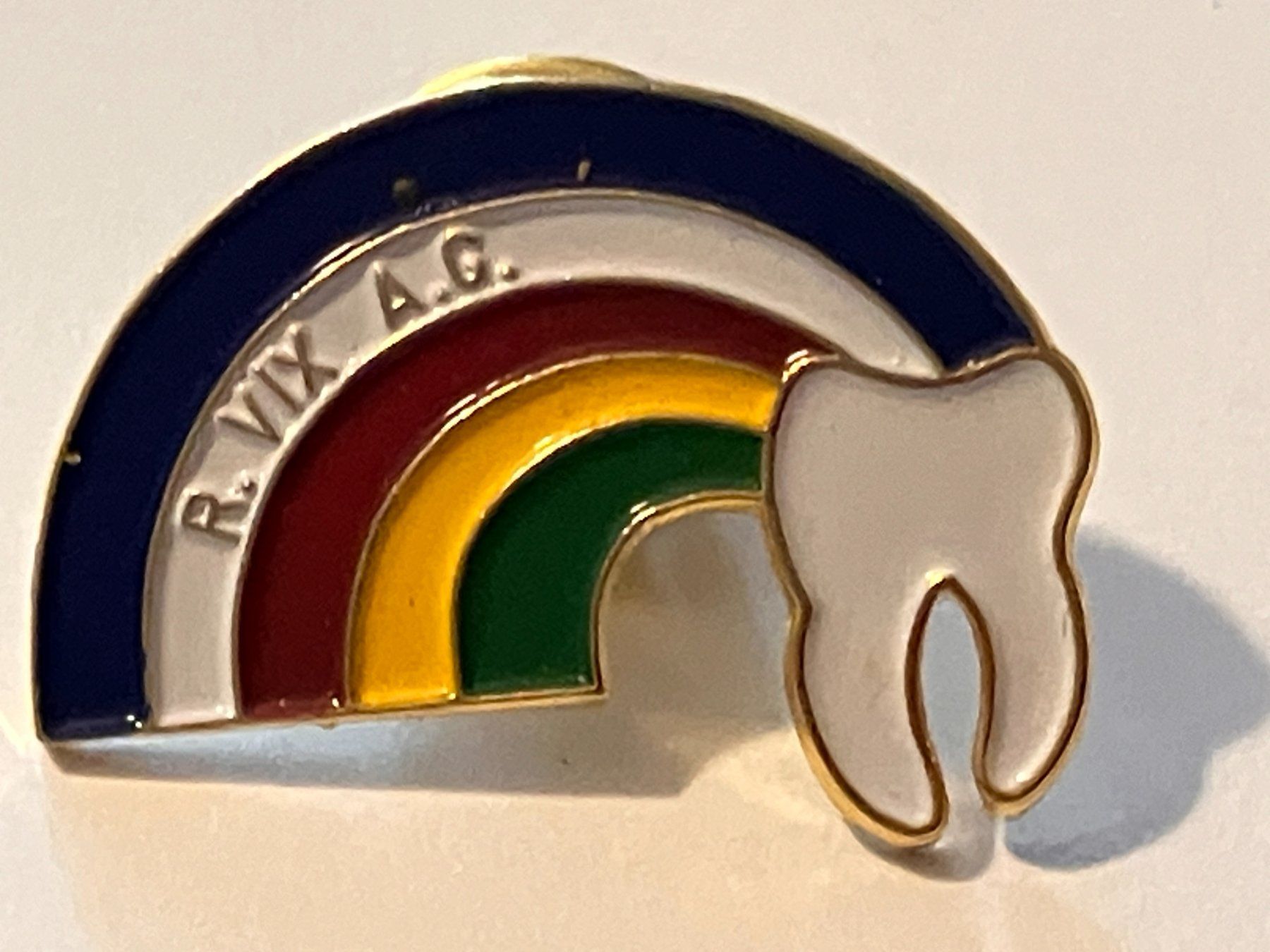Placchette & Badge: 1 Pin R. Vix AG Zahnarzt – Usato da Basel venduto da djwwpp