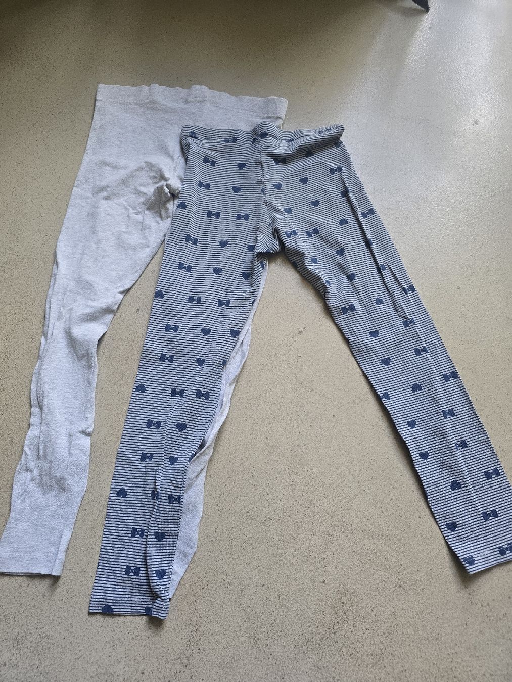 Calze & Collant: Kinder Leggings Set, Grösse 128 – Usato da Zürich venduto da Jackiieee88 2