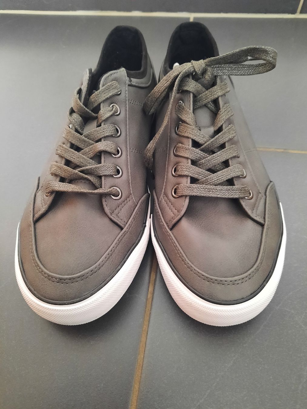 Herrenschuhe: Sneaker, Gr. 39 , neu – Neu (gemäss Beschreibung) aus Jonschwil von sonja8472 1