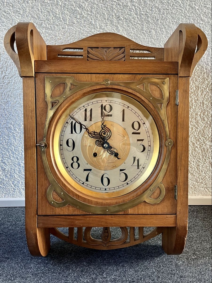 Orologi da terra & Orologi da parete: Antike Jugendstil Wanduhr – Usato da Kriens venduto da Bangkapi