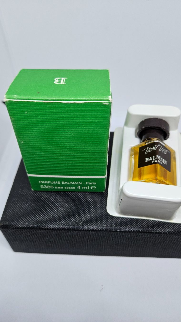 Balmain Profumi & Eau de Toilette: Balmain vent vert parfum extrait 4ml flacon sac – Nuovo (secondo la descrizione) da Romanel-sur-Lausanne venduto da delaforet 1