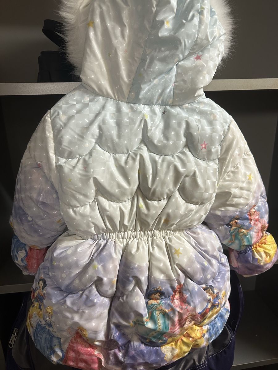 Giacche & Cappotti: Princess Winter Coat, Size 100 - Perfect for Winter! – Usato da Zürich venduto da Bybyana 1