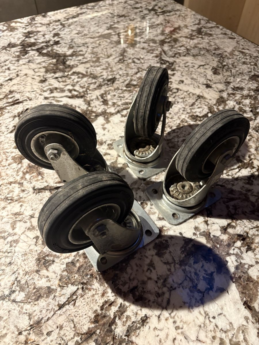 Altro per stoccaggio & trasporto: 4 Rollen Lenkrollen Gummi 125 mm Gebraucht – Usato da Dietwil venduto da Stefu810