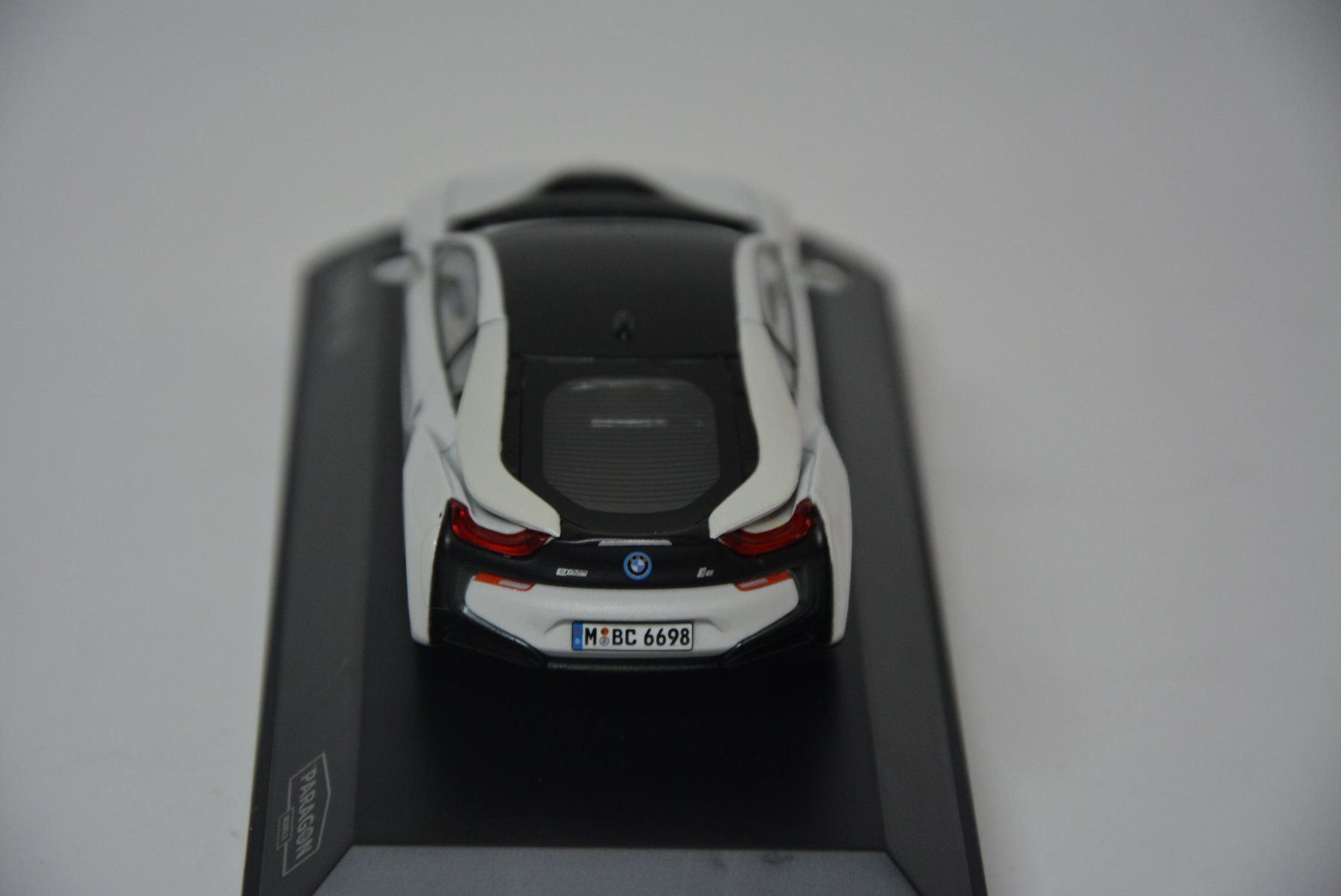 BMW Modellautos: BMW i8 , Crystal white , Paragon , 1:43 – Neu und originalverpackt aus Goldach von Feivel9 7