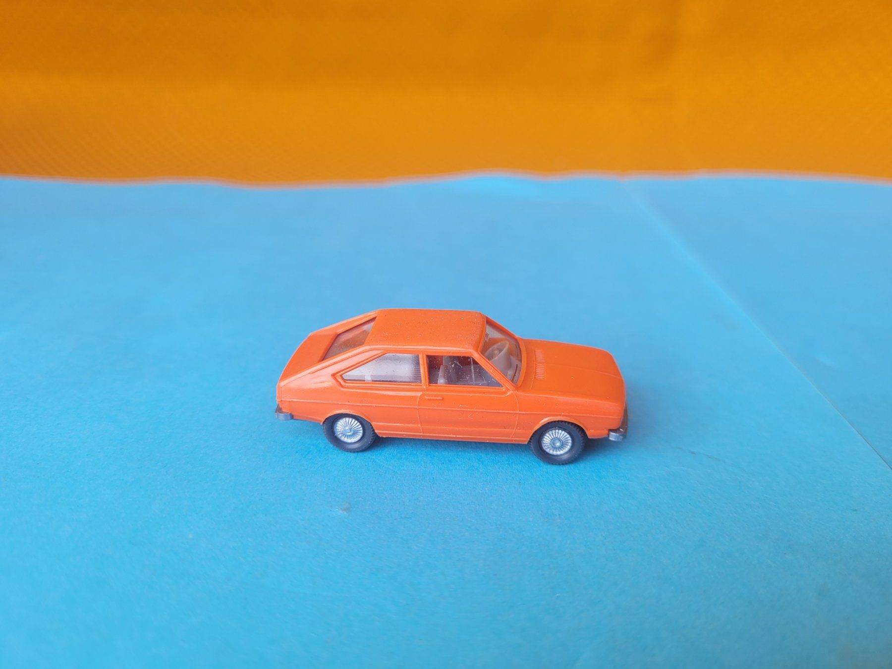Volkswagen Modellini d'auto: VW Passat I 1:87 Wiking – Usato da Domdidier venduto da Bimbo57