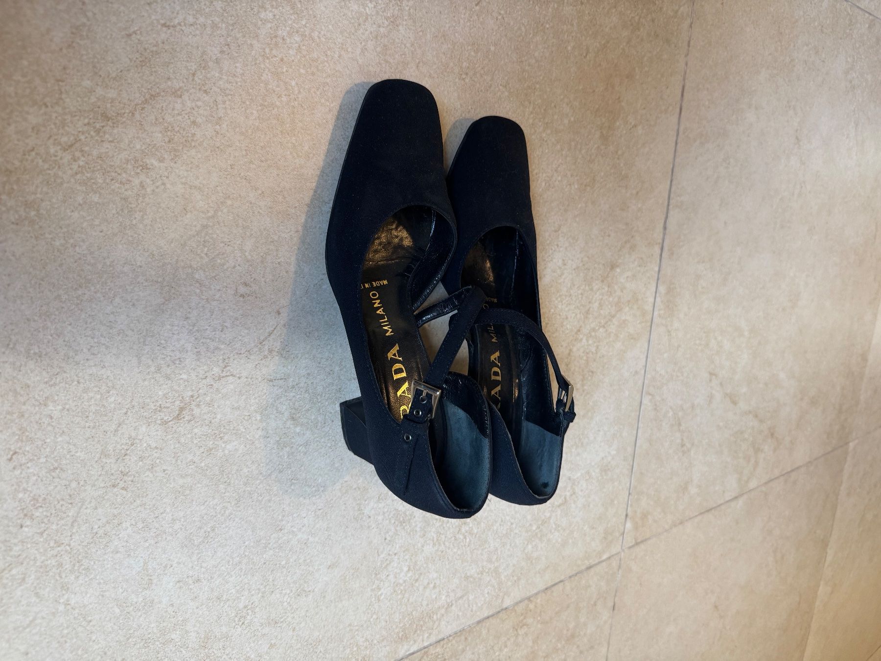 Prada Scarpe da donna: Vintage Prada Mary Janes – Usato da Genève venduto da ghi_z5d6 1
