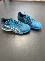 Hallenschuhe Asics Gr. 41.5