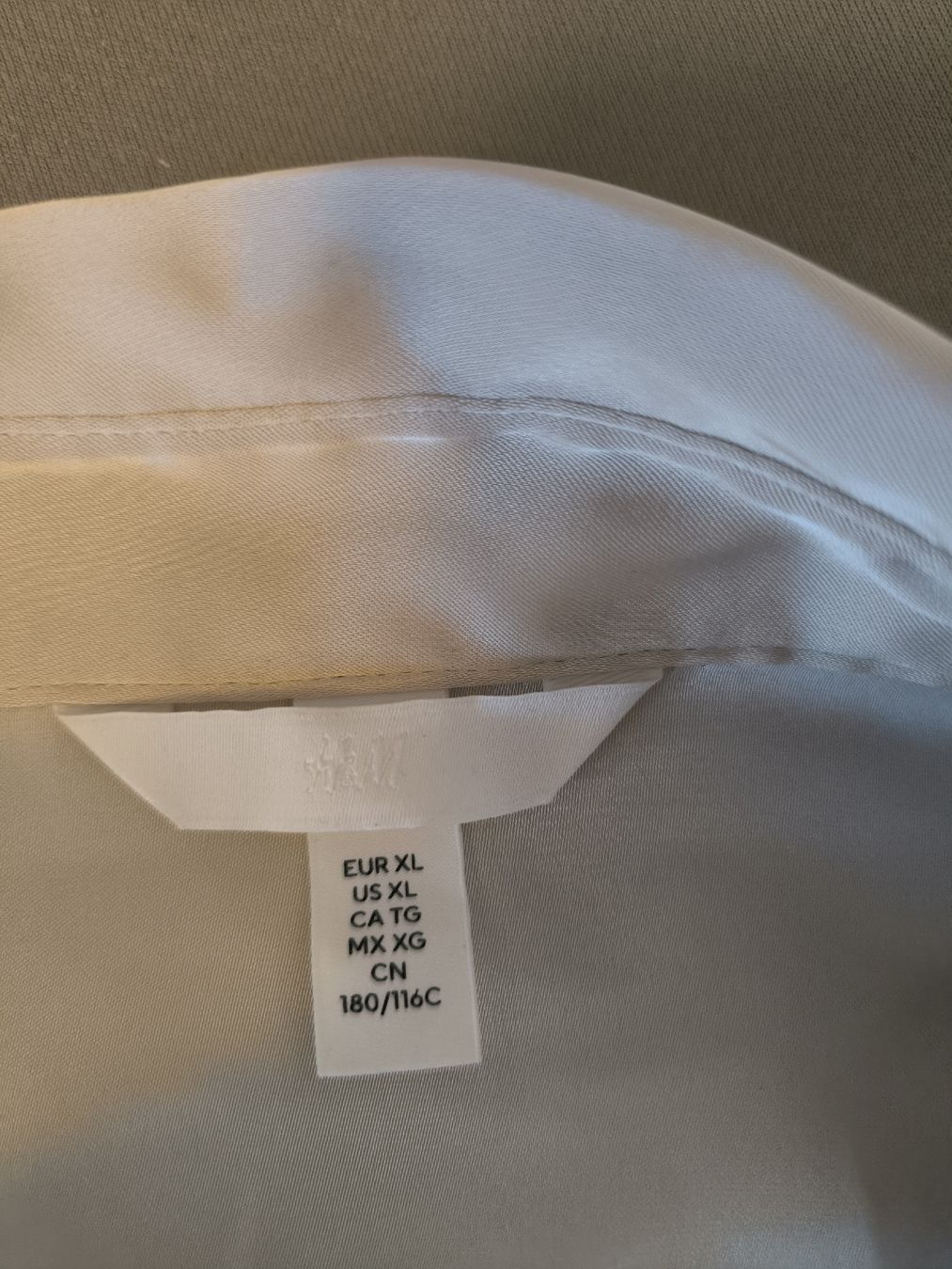 H&M Blusen: H&M Bluse, Gr XL, Champagnerfarben – Gebraucht aus Kloten von Olivenbaum2017 3
