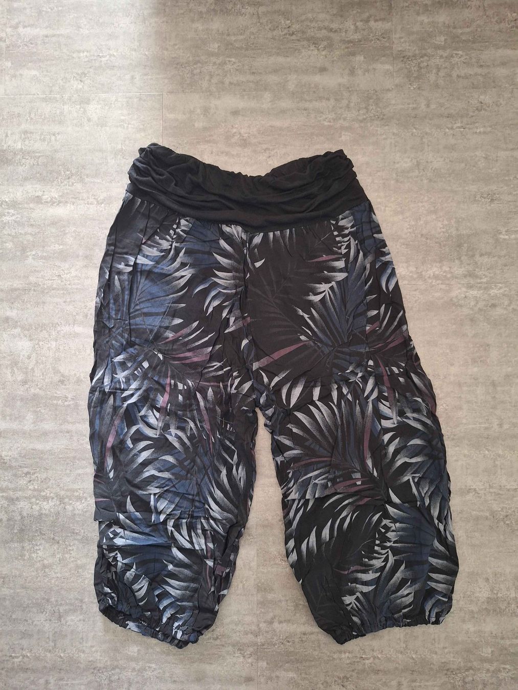 Pantalons: 3 Harem Pants elastisch – Neuf (Voir description) à Grenchen par LadyCalis 1