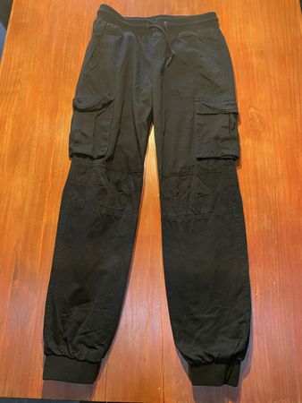 Neue Hose, Grösse 170