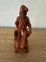 Paire des statuettes vintage en terre cuite.