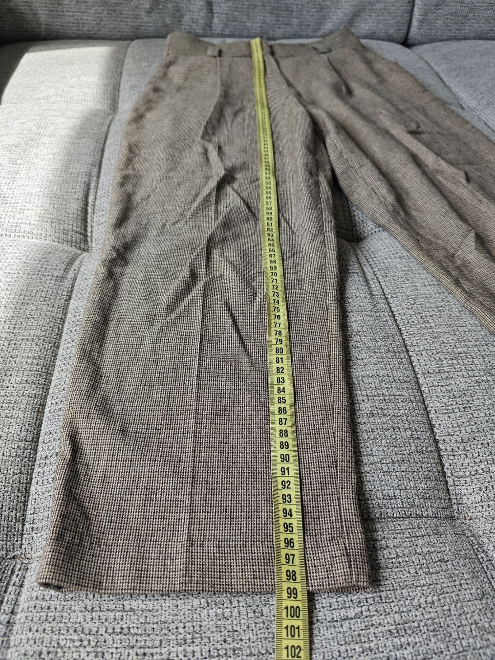 Massimo Dutti Pantaloni: Massimo Dutti Wool Blend Trousers - Size 38 – Usato da Zürich venduto da alu_dzr7 5
