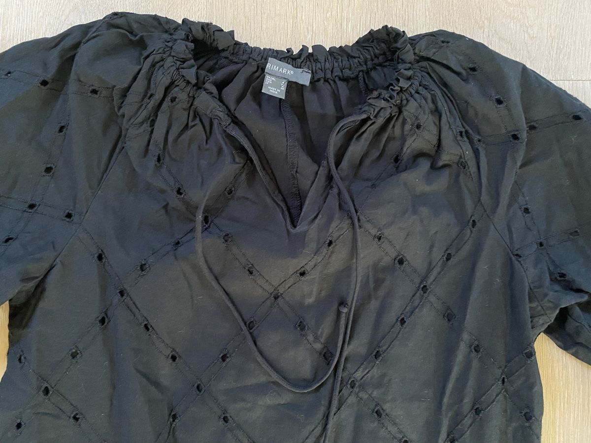 Primark Vestiti: Neues schwarzes Kleid mit Lochmuster, Grösse 32 – Nuovo (secondo la descrizione) da Winkel venduto da Flyhy2020 1