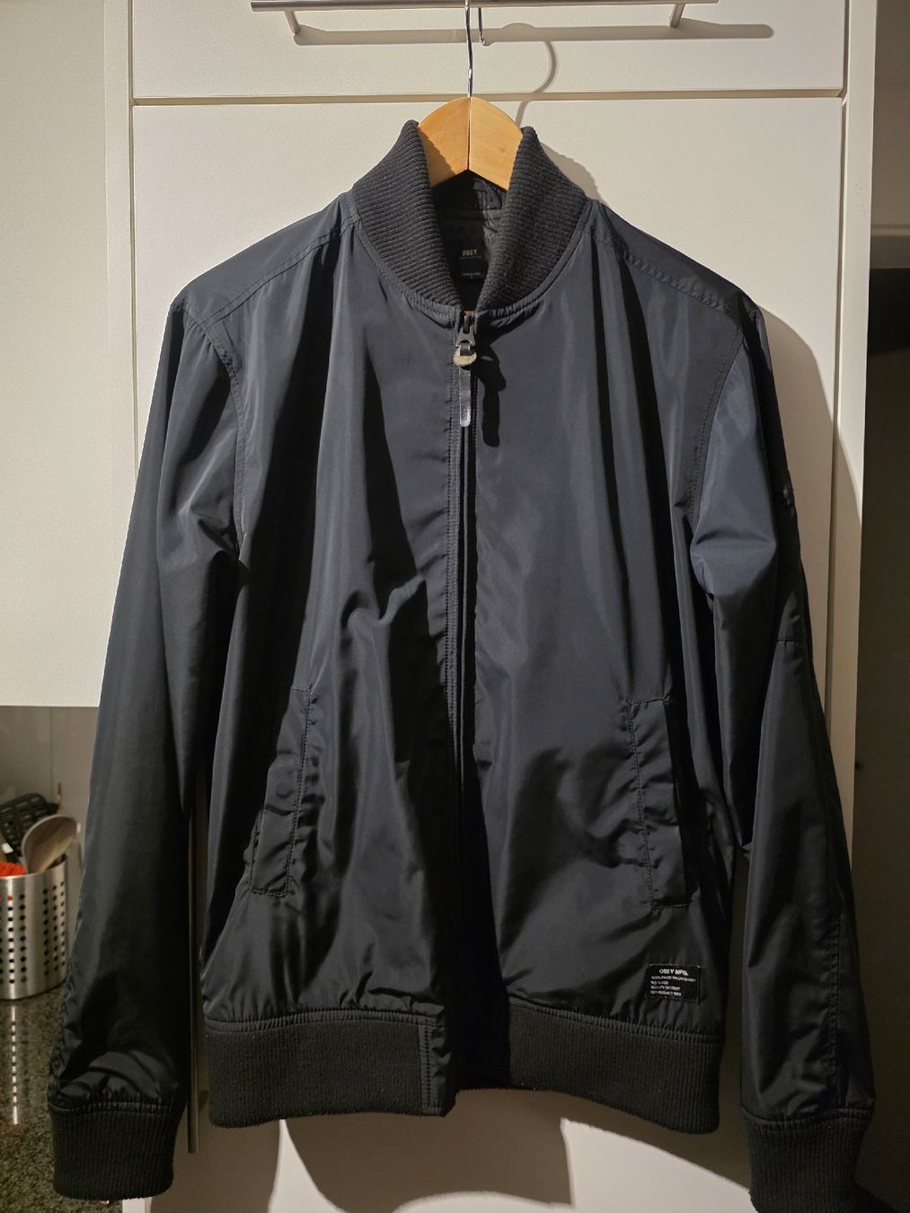 Giacche: Übergangsjacke OBEY Grösse S – Usato da Pratteln venduto da Luca.Leuenberger77