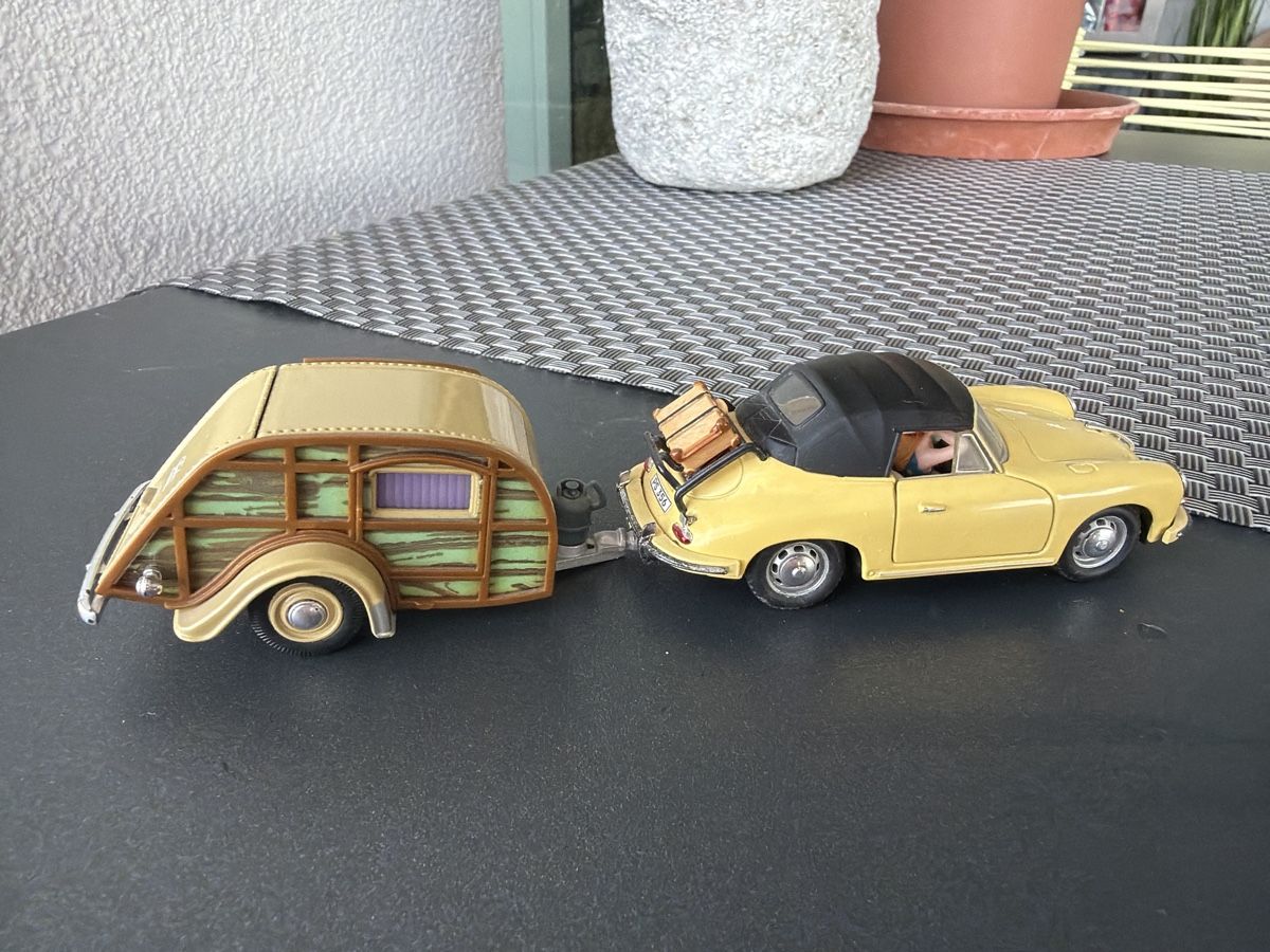 Brumm Modellautos: Porsche 356 mit Wohnwagen - 1/43 - Schuco – Gebraucht aus Wolfwil von Rolex1 2