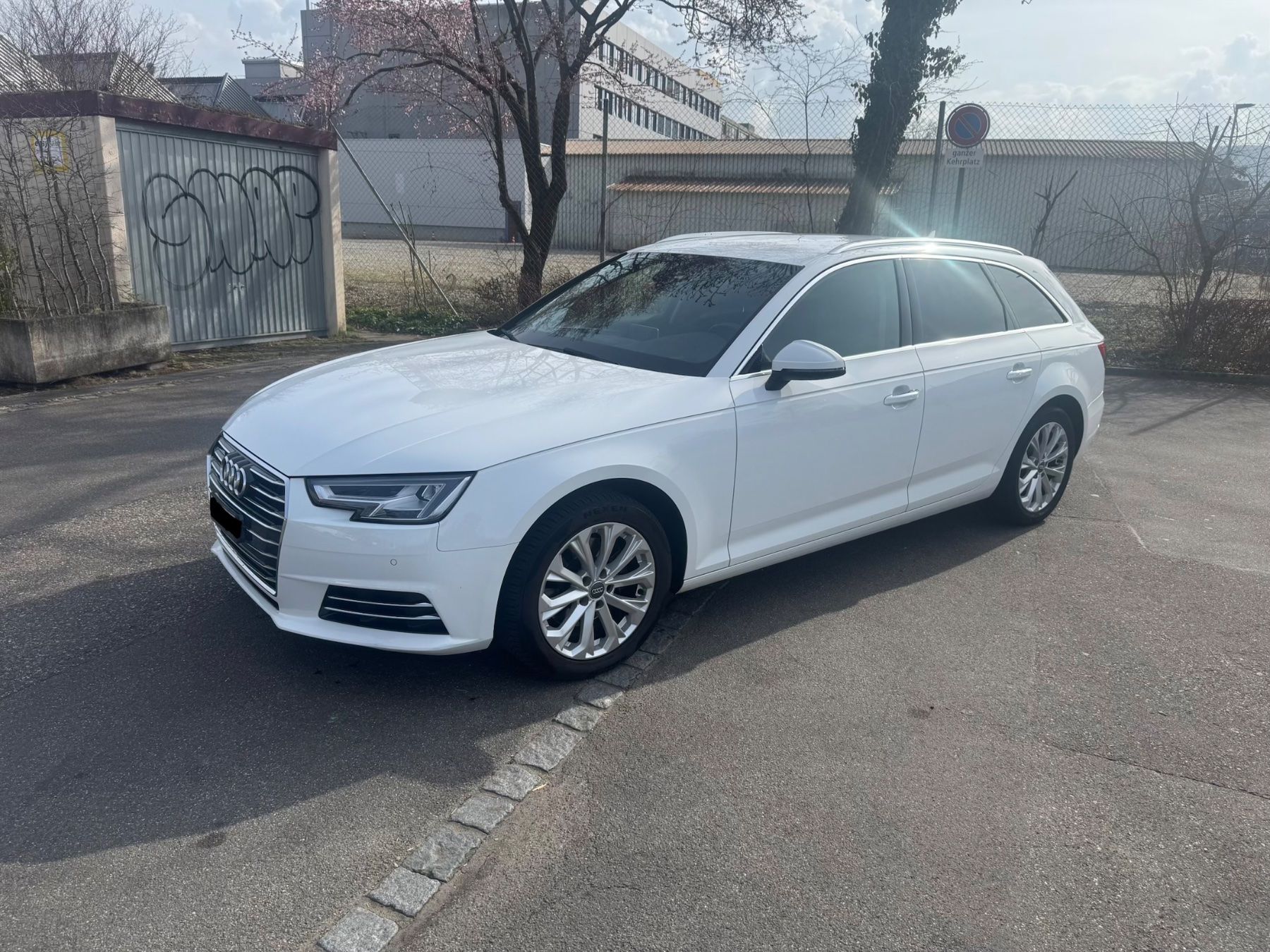 Audi Autos: AUDI A4 AVANT 2.0 TDI – D'occasion à Oberwil BL par Samsung010 1