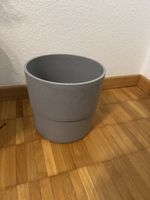 Moderner Pflanzentopf / Übertopf grau – schlichtes Design