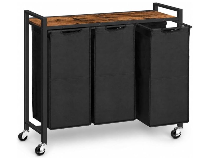 Cesti per biancheria: Laundry shelf with wheels / Waschenkörb mit Rollen – Usato da Oberwil BL venduto da yas_t9b2