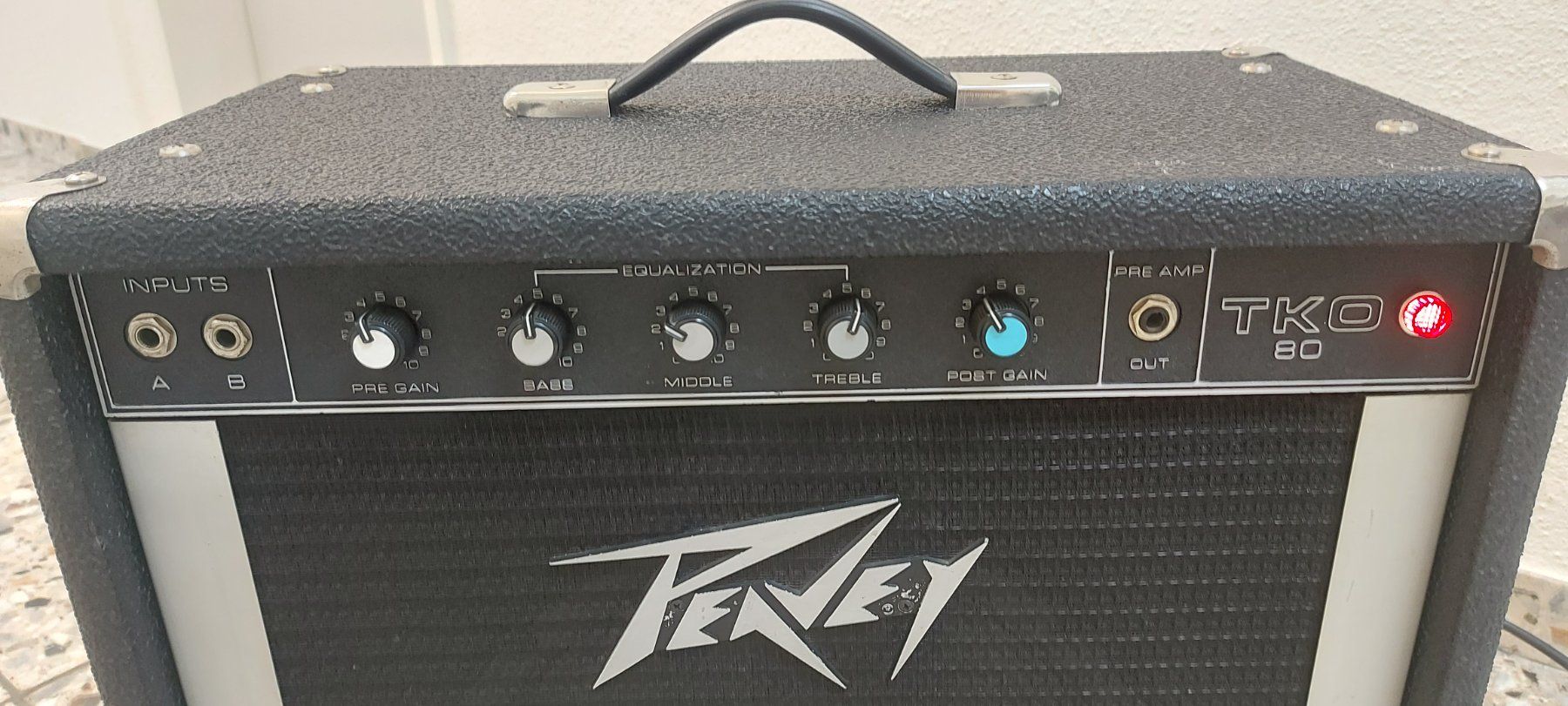 Peavey Verstärker: Peavey TKO 80 Solid State 75-Watt 1x15 Bass Combo Amp. – Gebraucht aus Glattbrugg von Swissmusik 1