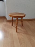 Holzhocker / Blumenuntersetzer