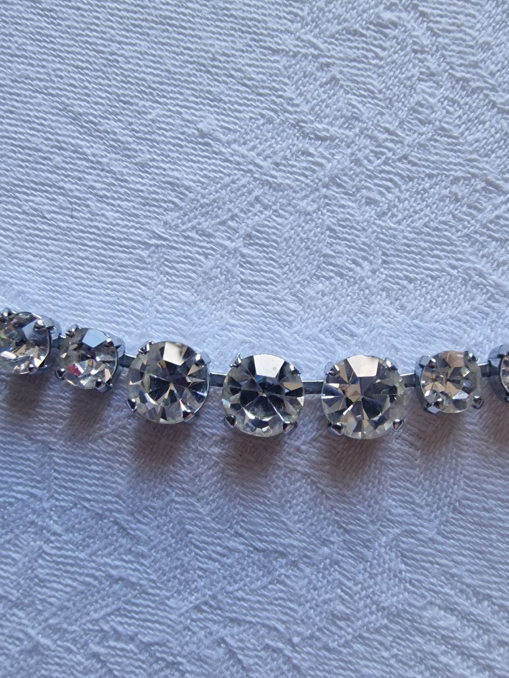 Ketten: Vintage Diamantè Collier – Gebraucht aus St. Niklausen LU von wishbonerfb 2