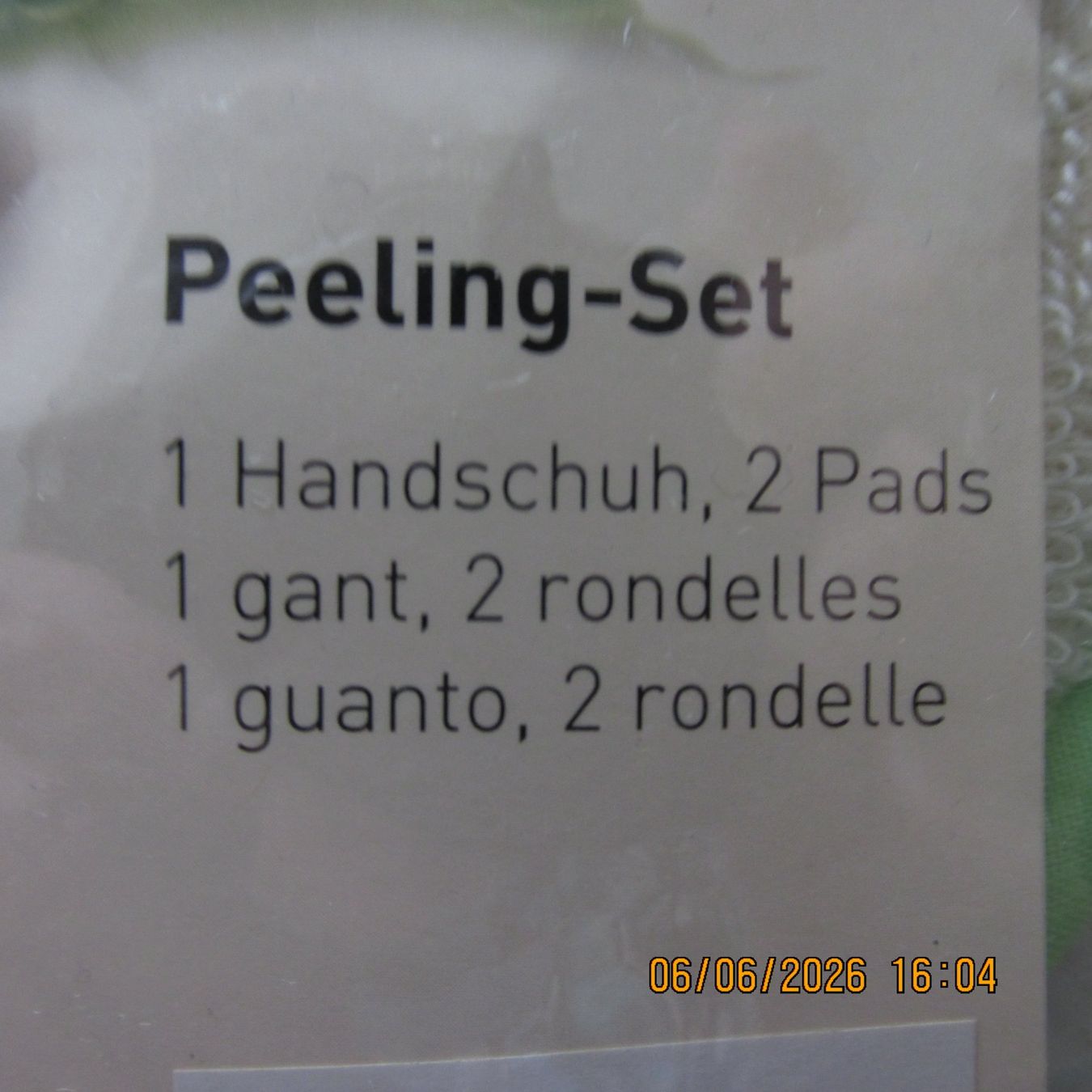 Altro per la cura del corpo: Wellness Peeling-Set Handschuh & 2 Pads neu – Nuovo e nell'imballaggio originale da Galgenen venduto da Forflowers 1