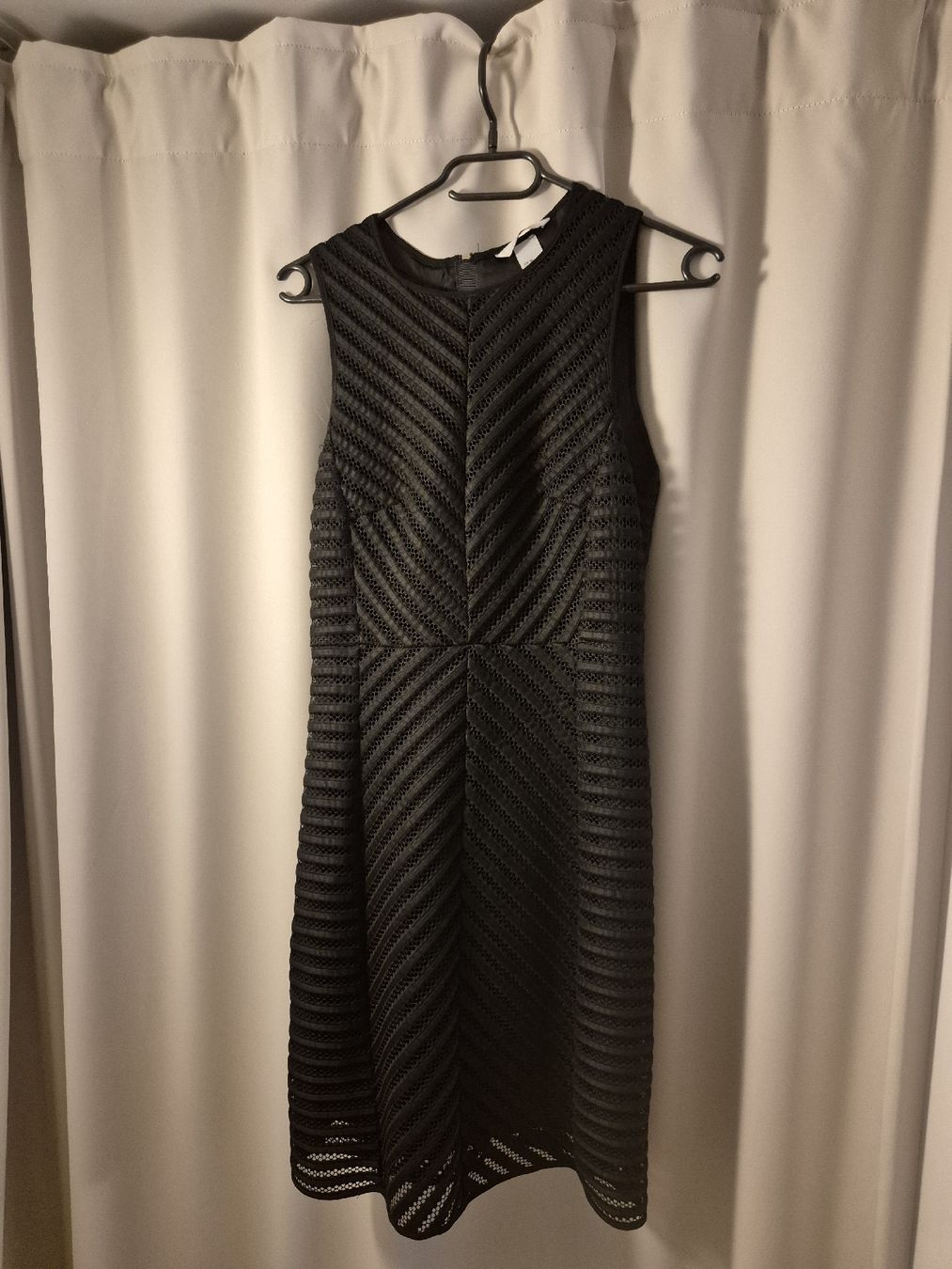 H&M Vestiti: H&M Kleid, schwarz, Gr. 36 – Usato da Romanshorn venduto da Enilec02