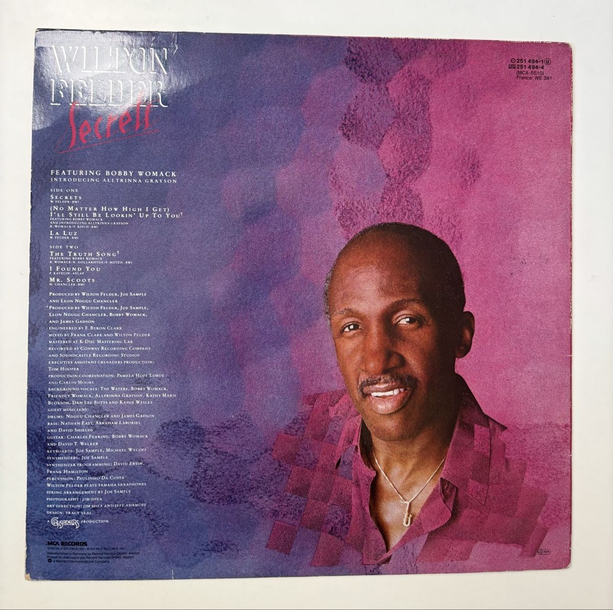 Dischi in vinile: Wilton Felder Feat. Bobby Womack - Secrets LP VG+/VG+ – Usato da Neuchâtel venduto da Deivid2 3