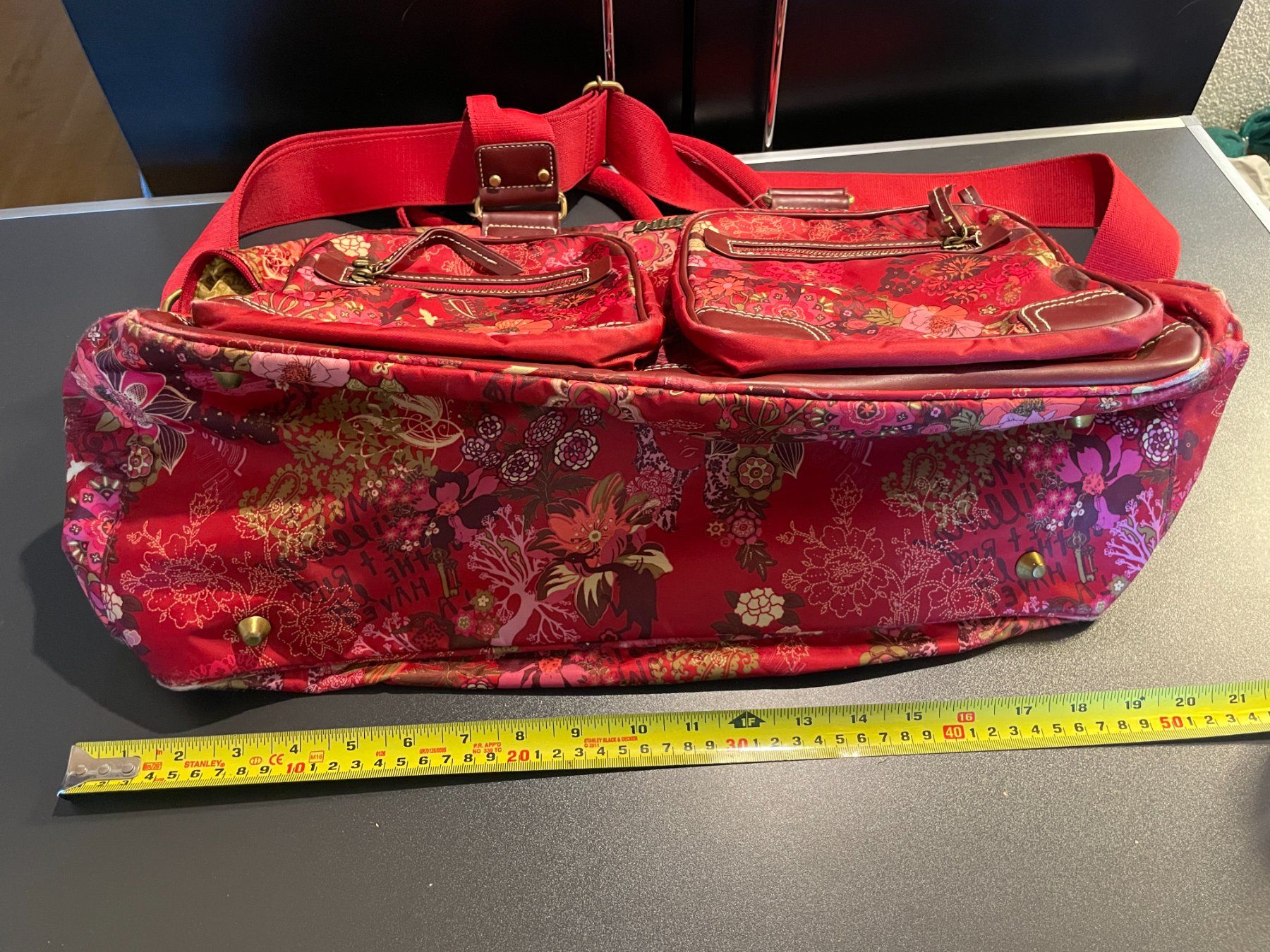 Oilily Taschen: Oilily Weekender rot-bunt , Reisetasche – Gebraucht aus Hittnau von kleen 4