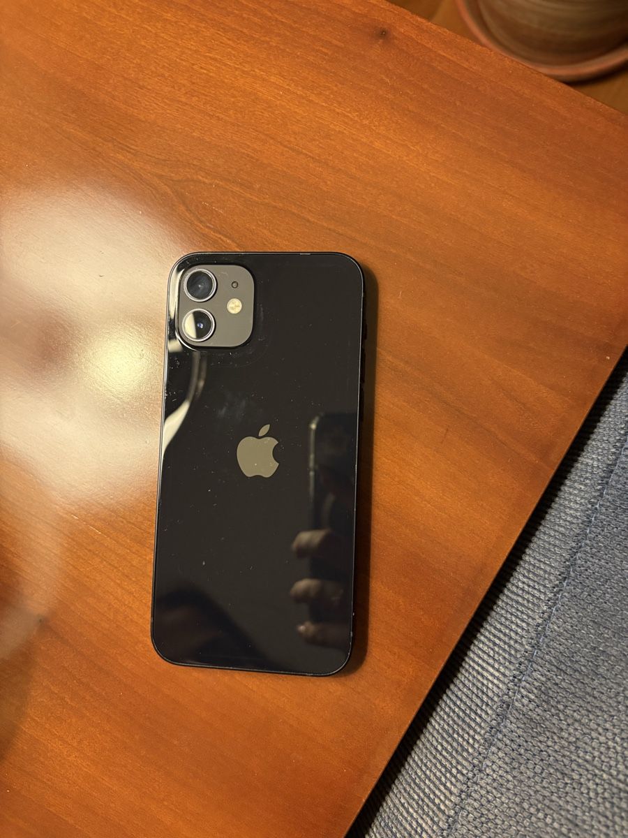 Apple Portables: iPhone 12, schwarz, 64 GB – D'occasion à Zürich par turtleS07 2