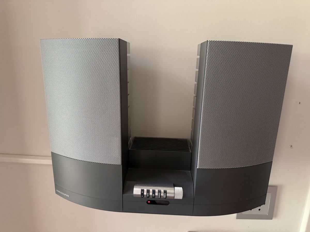 Bang & Olufsen Lettore multimediale & Streamer: Bang & Olufsen Musikanlage. – Usato da Unterseen venduto da Excalibur2 1