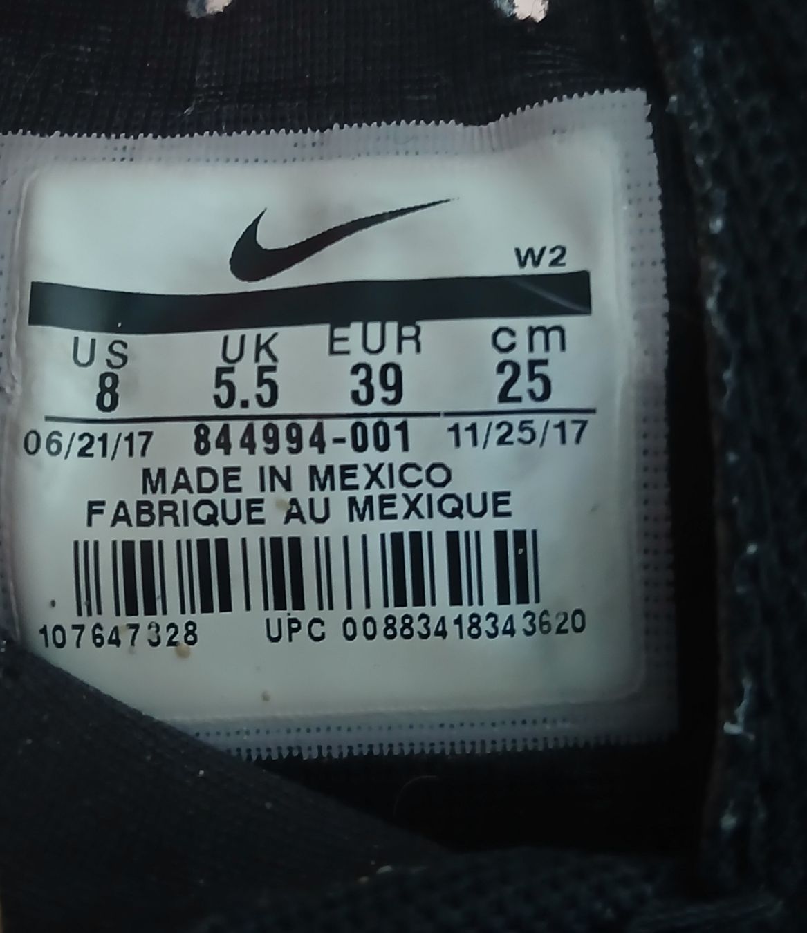 Nike Chaussures hommes: Black Nike Roshe Run Size 39 EUR – D'occasion à Watt par Tomaf 1