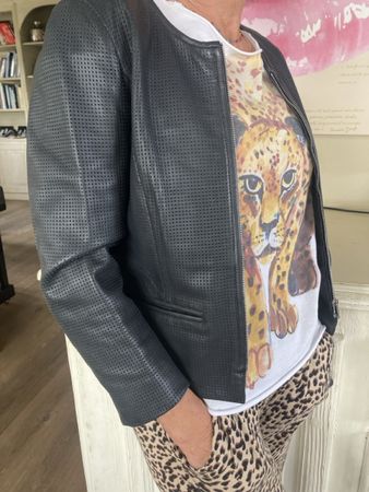 Schwarze Hugo Boss Lederjacke, Grösse 38, Top Zustand! (55)