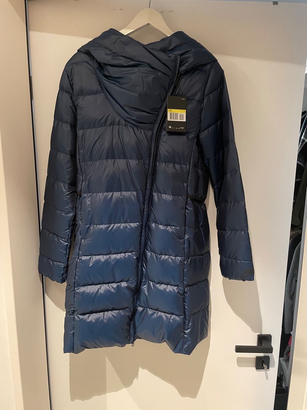 Nike Vestes: Nike Winterjacke – D'occasion à oetwil an der limmat par Nazeb 1