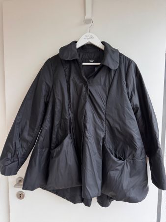 Lightweight/Steppjacke von Tadashi