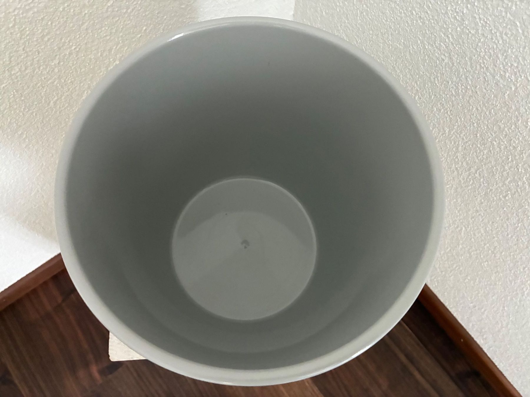 Vasi per fiori: Blumentopf grau H 22,5cm, Durchmesser 23cm – Usato da Frick venduto da sandra037 3