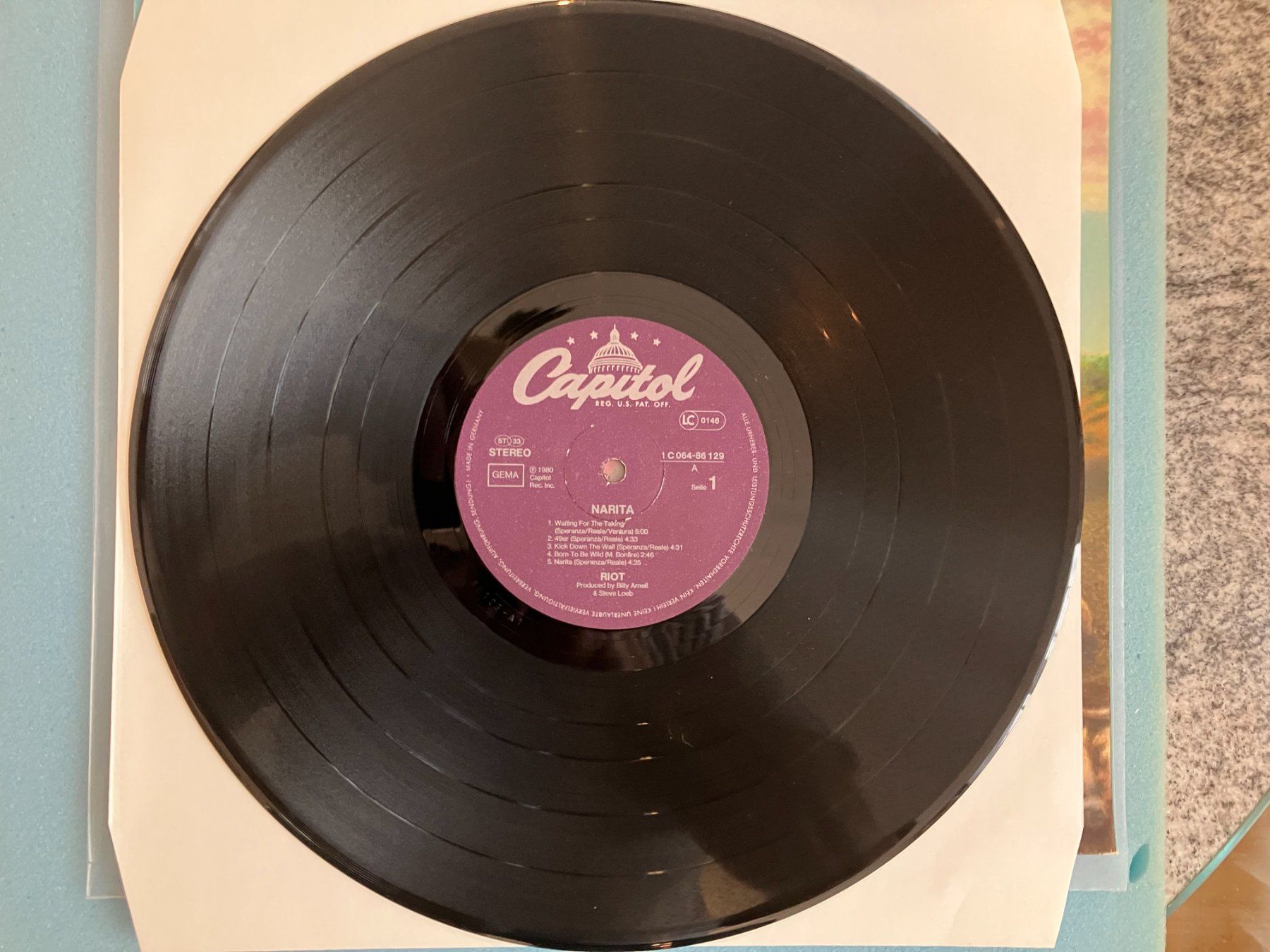 Schallplatten: Riot – Gebraucht aus Aarwangen von Jukebox3 5