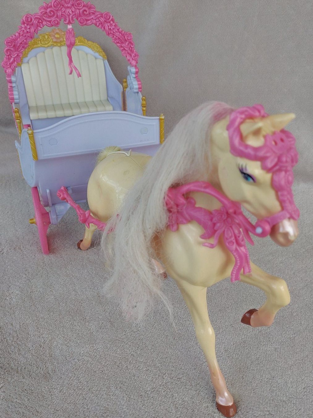 Giocattoli: Kutsche, Pferd und Barbie – Usato da Strengelbach venduto da Phorensic_30 8