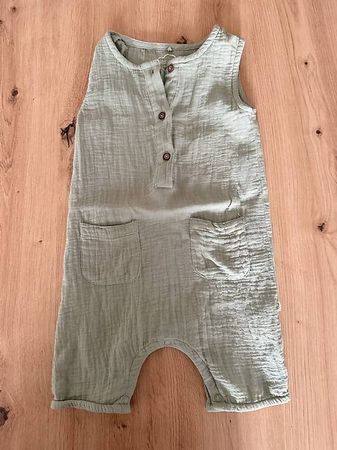 Jumpsuit aus Musselin in Grösse 92