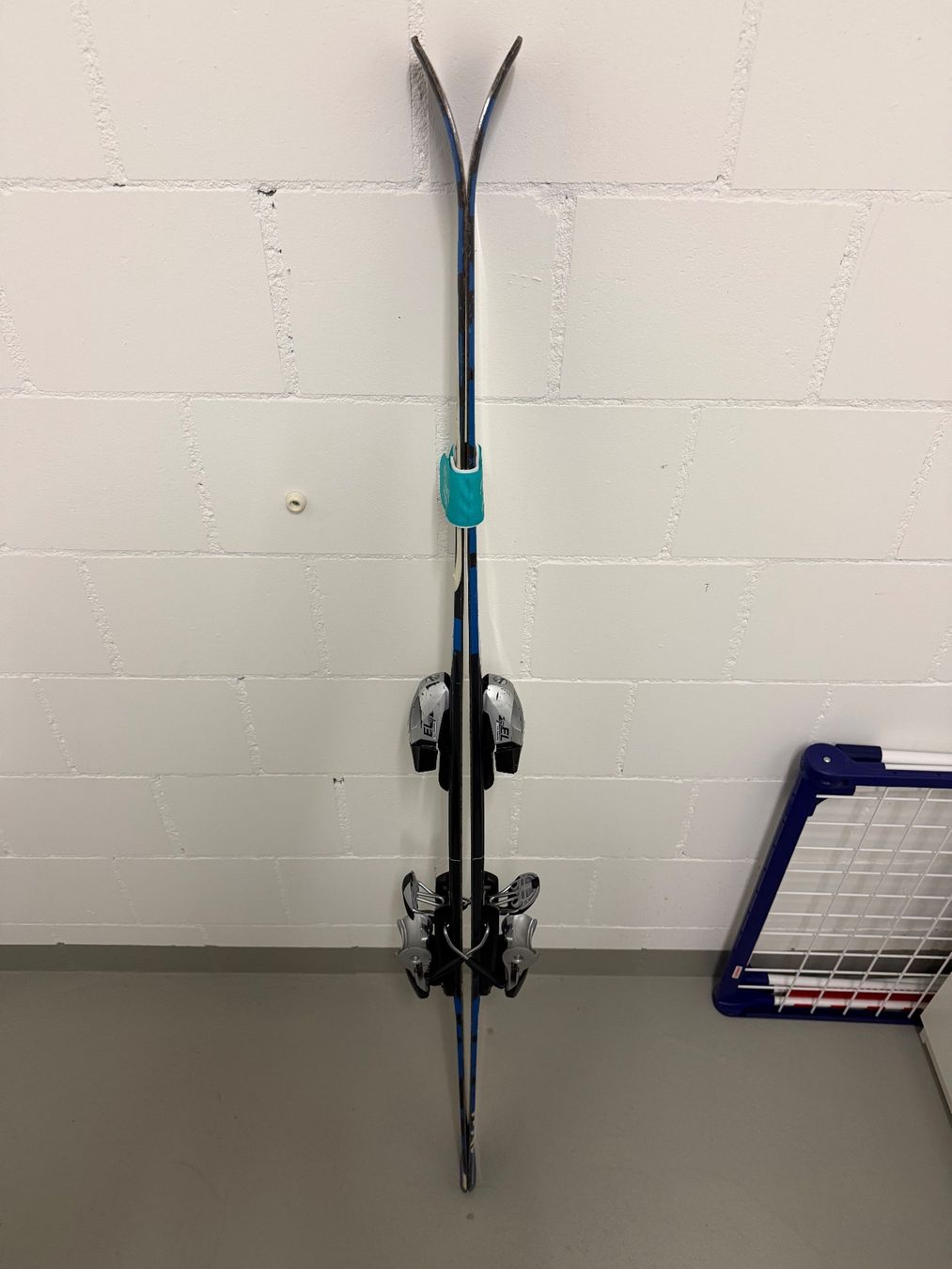 Elan Sci: Ski Elan Hyper Flow mit Bindung gebrauchter Zustand – Usato da Adlikon b.Regensdf venduto da Ano_75 1