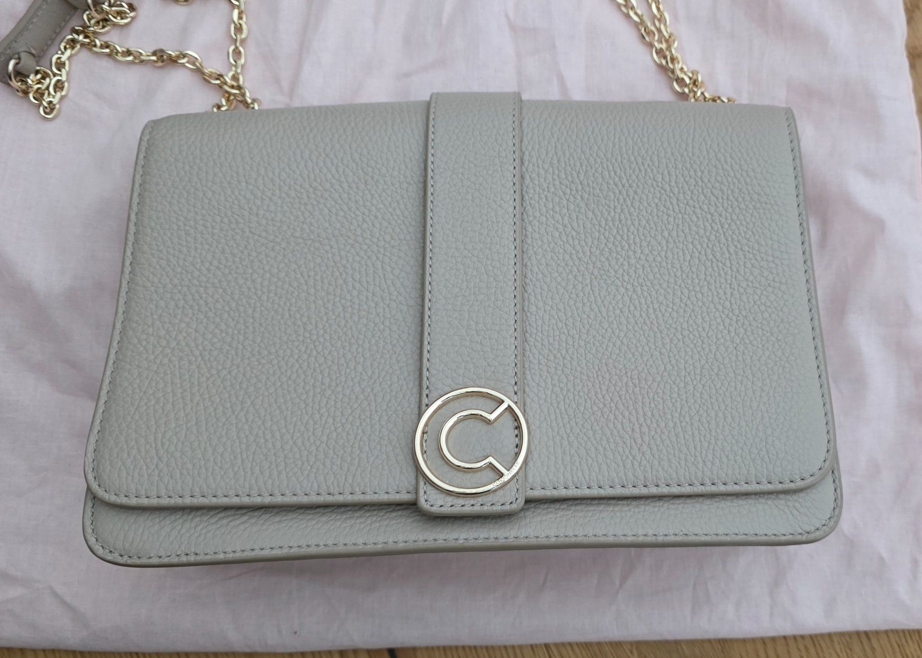Coccinelle Taschen für Damen: Handtasche Coccinelle beige – Gebraucht aus Stansstad von Sommer931 2