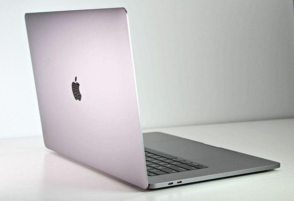 Apple Notebook: Macbook Pro 16" – Usato da Frauenfeld venduto da nazanin