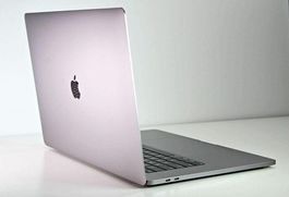 Macbook Pro 16"