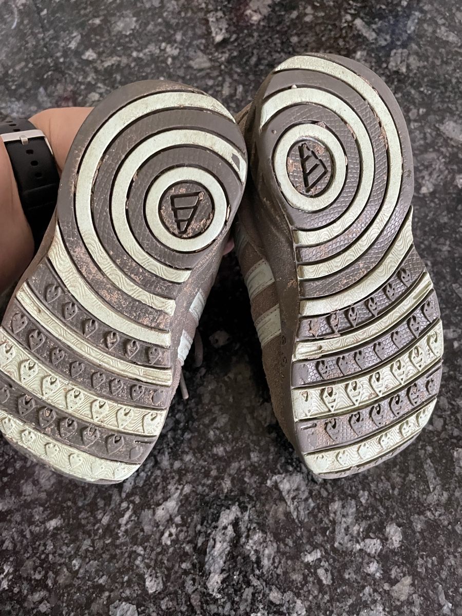 Adidas Scarpe per ragazzi: Adidas Kinderschuhe, Grösse 26  ! – Usato da Niederlenz venduto da wuermli83 1