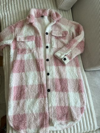 PLÜSCH MANTEL WEISS ROSA GR S AB CHF 1.-