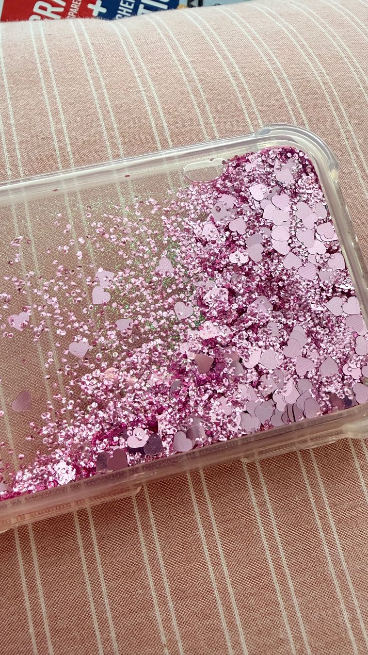 Cover & Protezioni schermo: iPhone Air silicone case liquid pink glitter – Nuovo (secondo la descrizione) da Frauenfeld venduto da Vanityroom 3