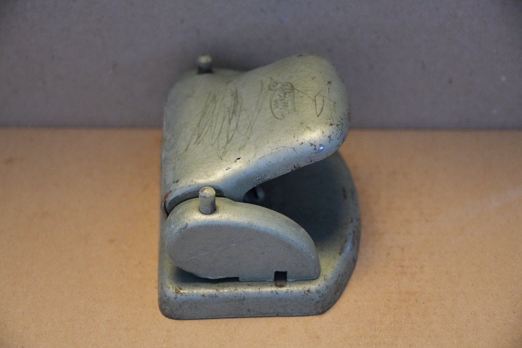Tutti gli attrezzi: Alter Metalllocher - Forma – Usato da Cham venduto da sil_flq5 1